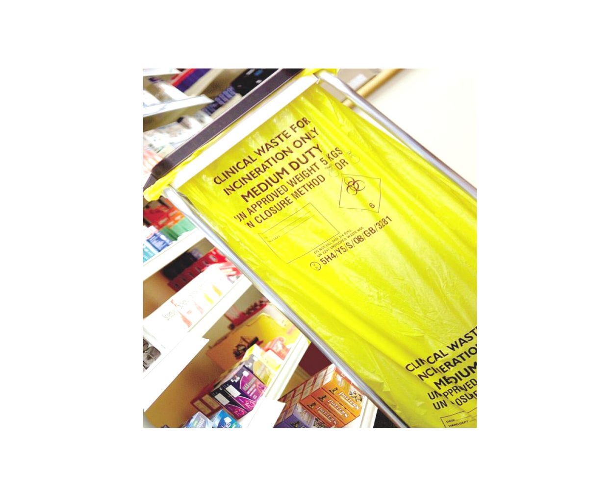 YELLOW CLINICAL WASTE BAG M/D 70L 360x711x965 MVN1686 15/R25